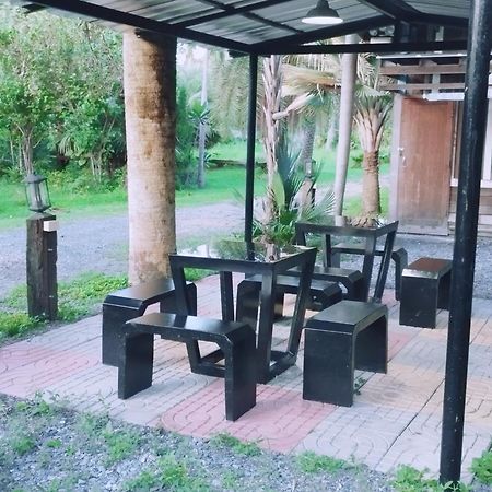Lopburi Palm Resort Exterior foto